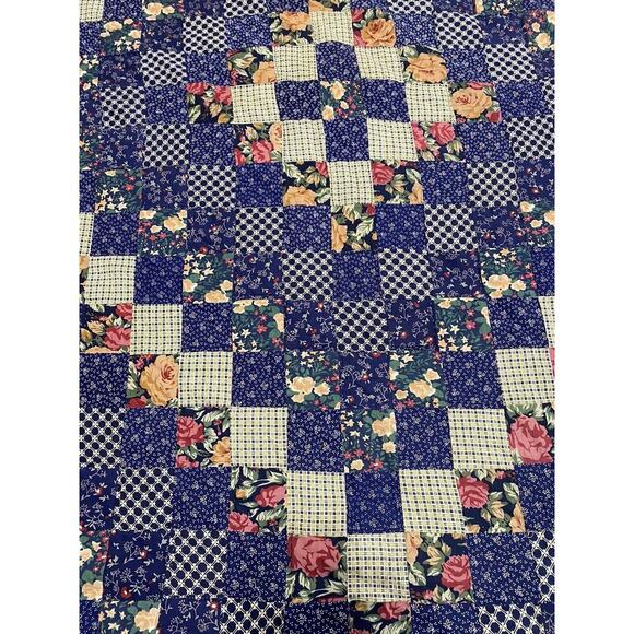 STUNNING Quilt 98"x86" Navy Blue Floral Postage Stamp Diamond Handmade Vintage - Picture 3 of 15